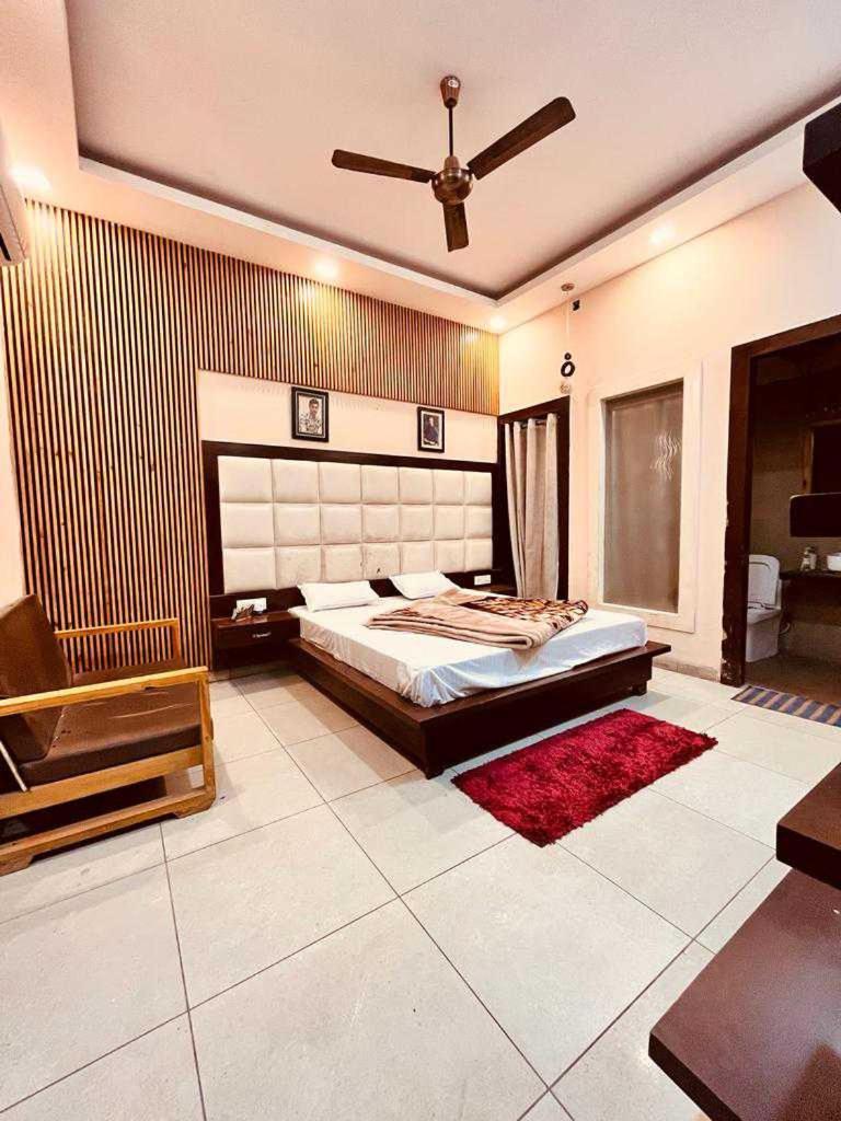 Hotel O The Miraj Szionipat Kültér fotó